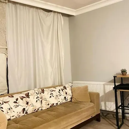Sisli Osmanbey 1+1 Daire
