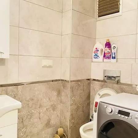 Sisli Osmanbey 1+1 Daire Apartment